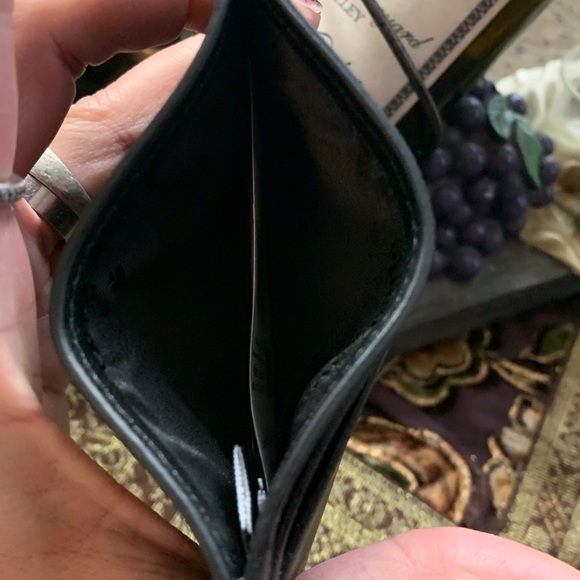 Authentic KATE SPADE Saffiano leather Roses card case holder - Picture 4 of 6